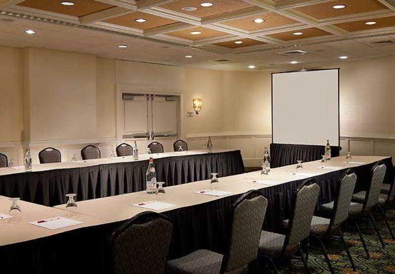 Отель Tampa Airport Marriott Удобства фото